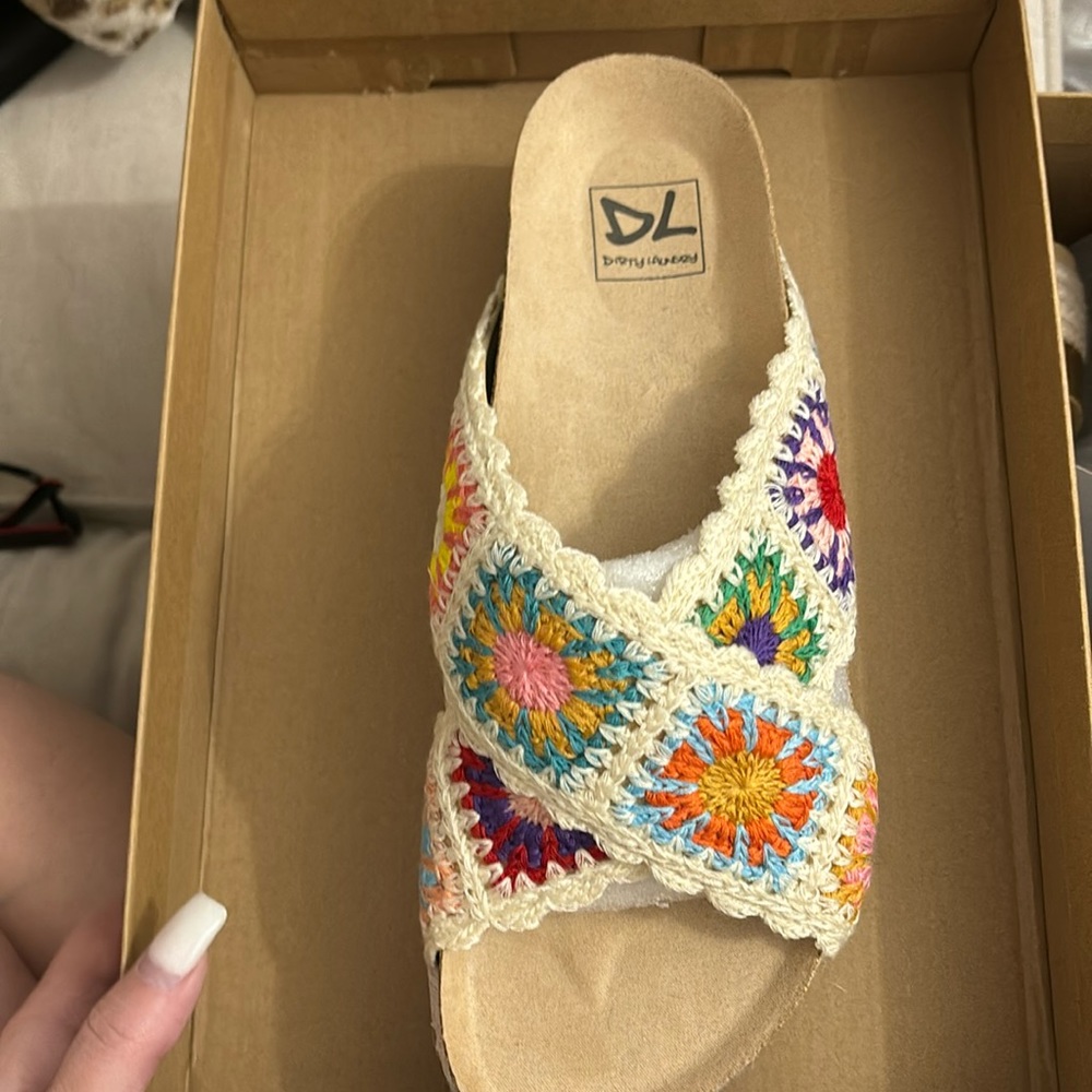 Dirty Laundry Plays / Natural Crochet Sandal NIB 8.5 /39